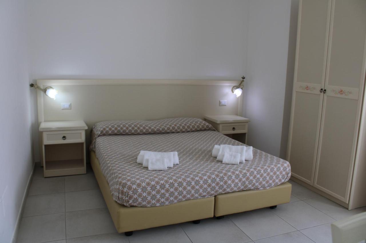Afrodite Hotel Scalea Eksteriør billede