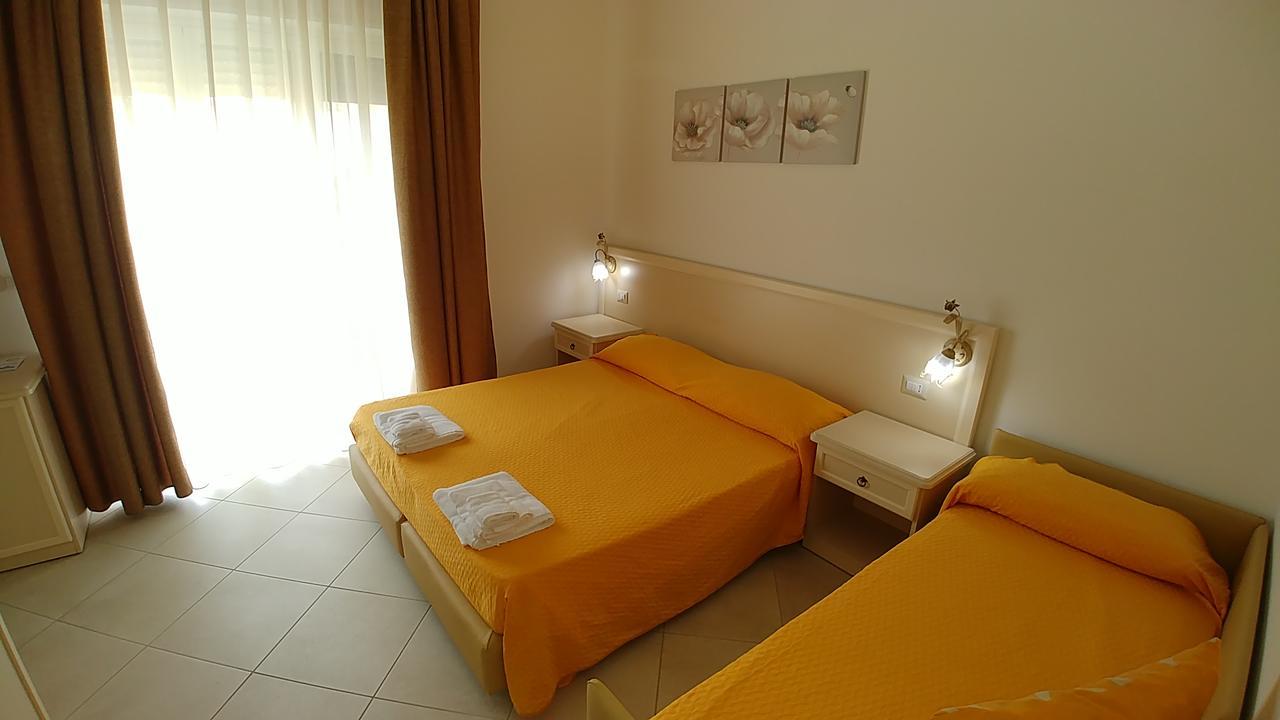 Afrodite Hotel Scalea Eksteriør billede